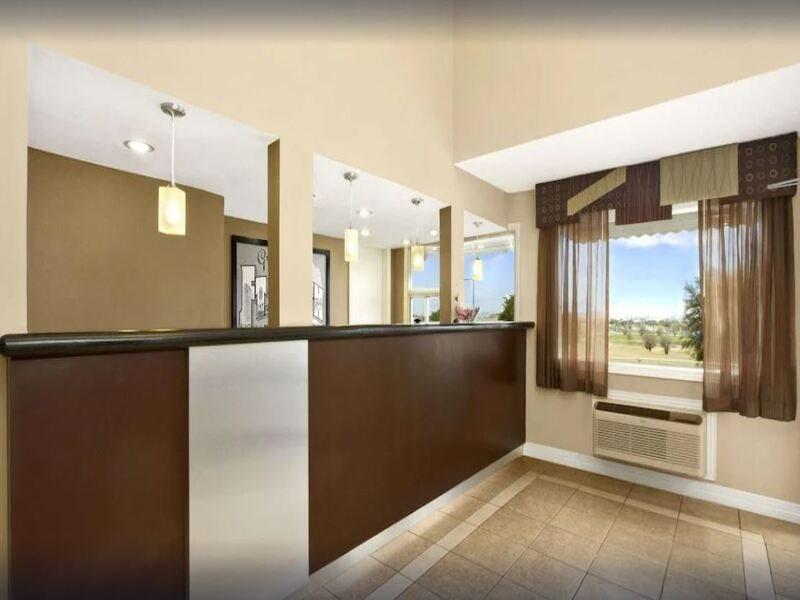 Super 8 By Wyndham Fort Worth Tx Ngoại thất bức ảnh