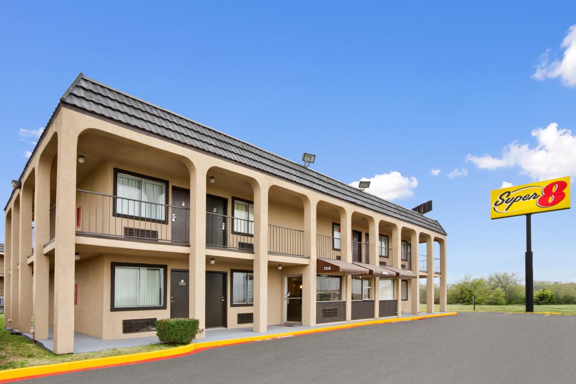 Super 8 By Wyndham Fort Worth Tx Ngoại thất bức ảnh